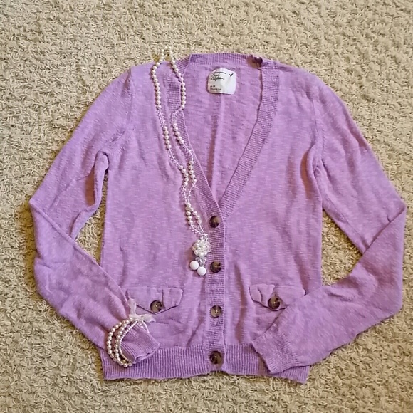 !!CLOSET CLOSING!! AE lavender cardigan