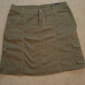 NWOT Kuhl skirt size 6
