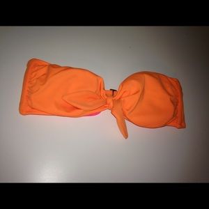 Strapless swimsuit top
