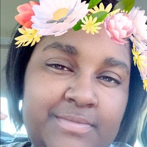 Meet your Posher, Cortney