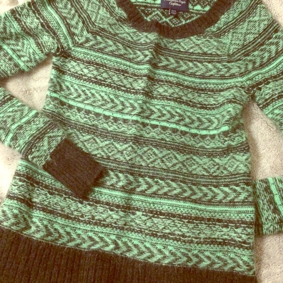 Green American Eagle sweater