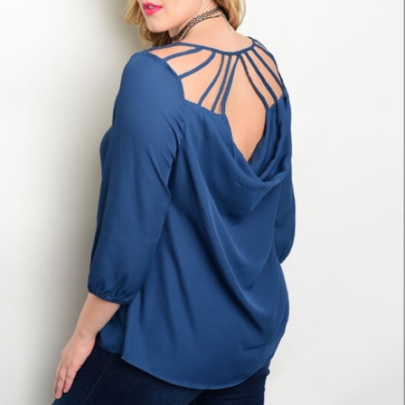 Plus Size Top - Picture 2 of 3