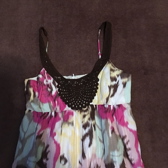 Floral print bcbg dress. - Picture 2 of 4