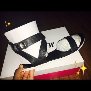 Just Fab Sandals NWT