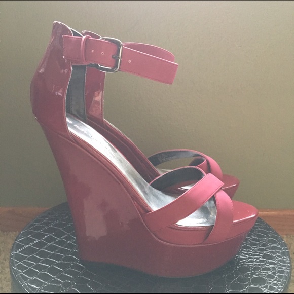 Platform heeled sandal