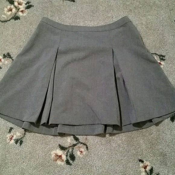 Forever 21 Grey Pleated Mini Skirt