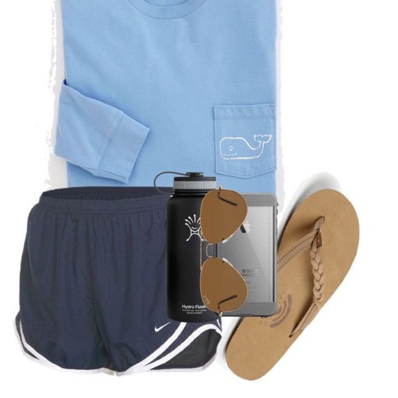 ISO PREPPY CLOTHING - Picture 2 of 2