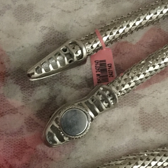 Austrian Crystal snake necklace - Picture 4 of 4