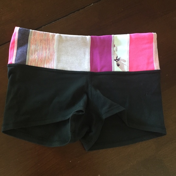 Lululemon size 4 shorts