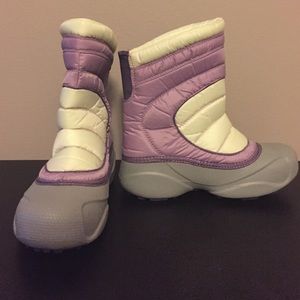 Columbia winter boots- size runs big