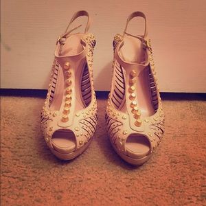 Alexander McQueen studded heels size 38