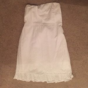 White strapless dress