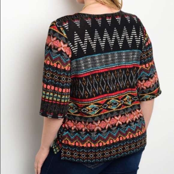 Plus Size Top - Picture 2 of 3