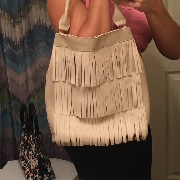 Handbags - Cute fringe purse