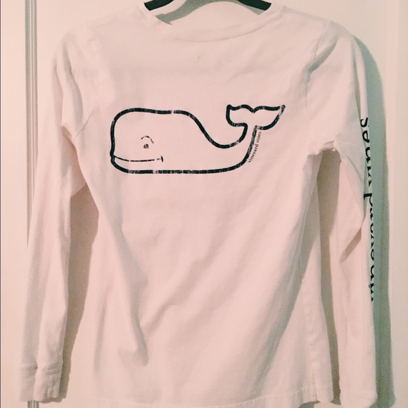 white vineyard vines long sleeve shirt