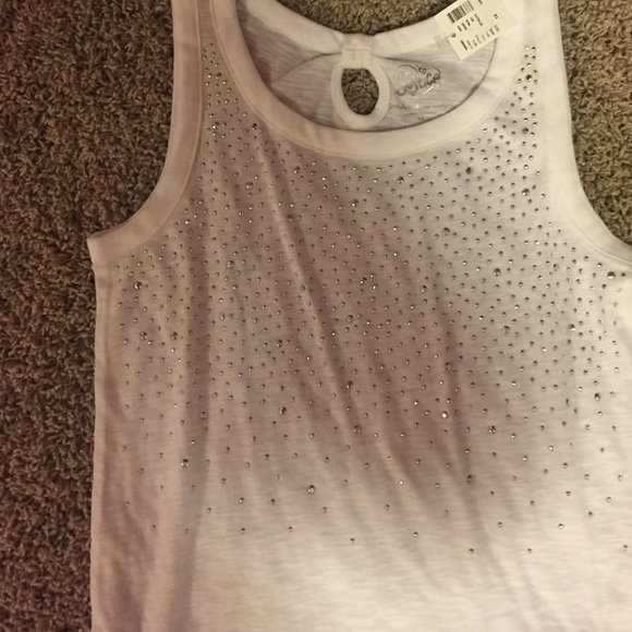 Two green and white sparkly tank tops - Picture 2 of 3