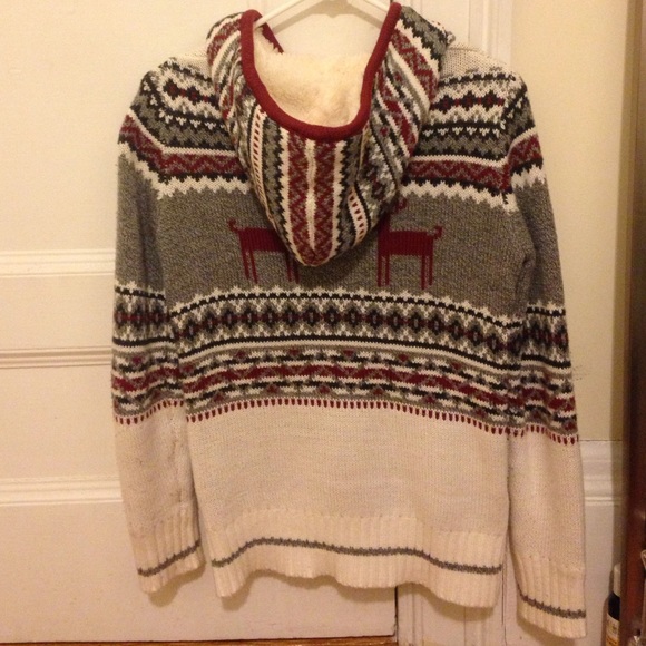 Christmas Winter Hoodie - Picture 2 of 3