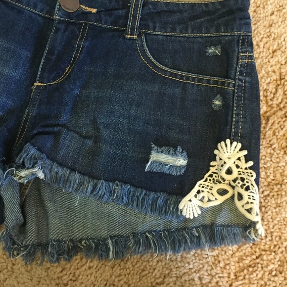 O'Neill jean shorts - Picture 3 of 3