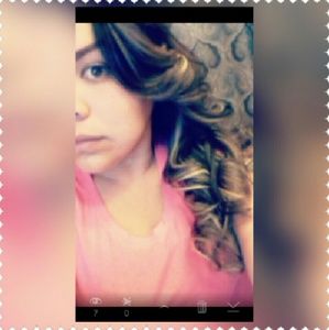 Meet your Posher, Caroline