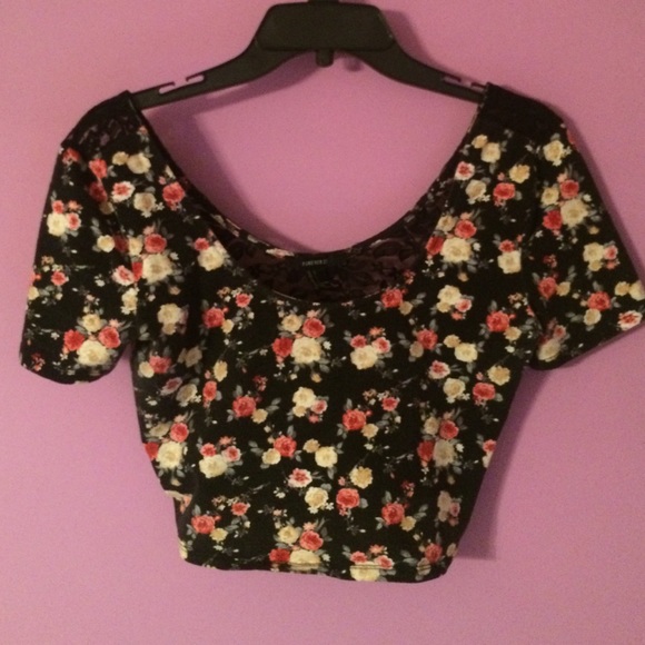 Floral lace crop top