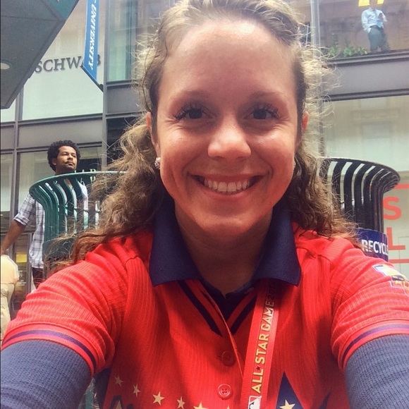 Meet your posher! - Picture 6 of 6