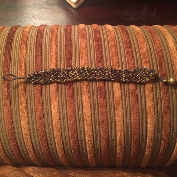 Beaded bracelet