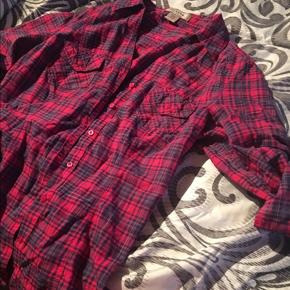 3/4 sleeve cute button up