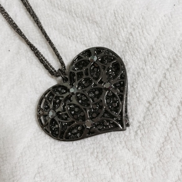 Necklace - Picture 2 of 3