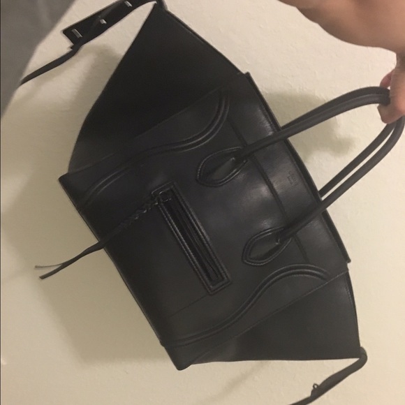 CÈLINE Black Supple Calfskin Large Phantom