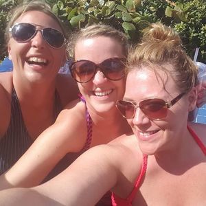 Meet your Posher, Carrie