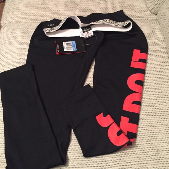 Nike Pro Hyperwarm Mezza Tights - Picture 2 of 4