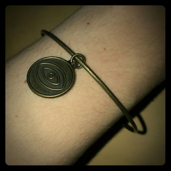 Nickel free EYE bracelet with hook closure