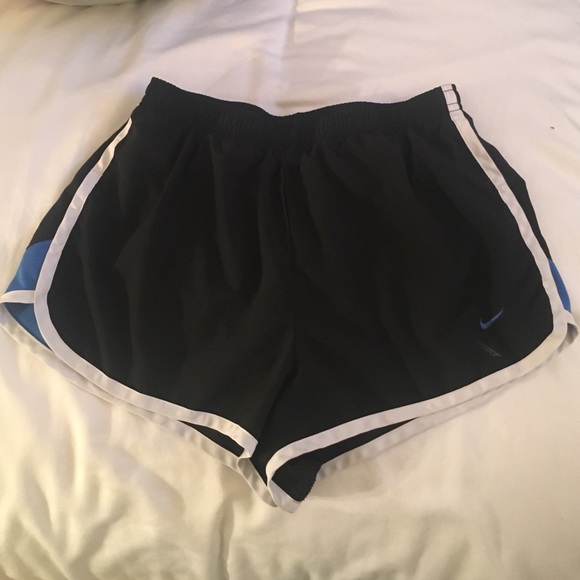 Nike shorts - Picture 1 of 1