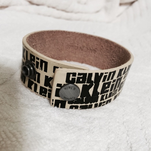 Bracelets - Picture 2 of 2
