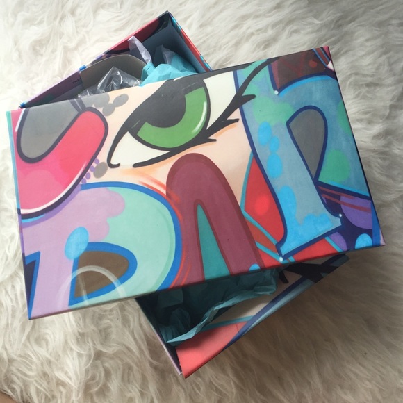 Ash shoebox