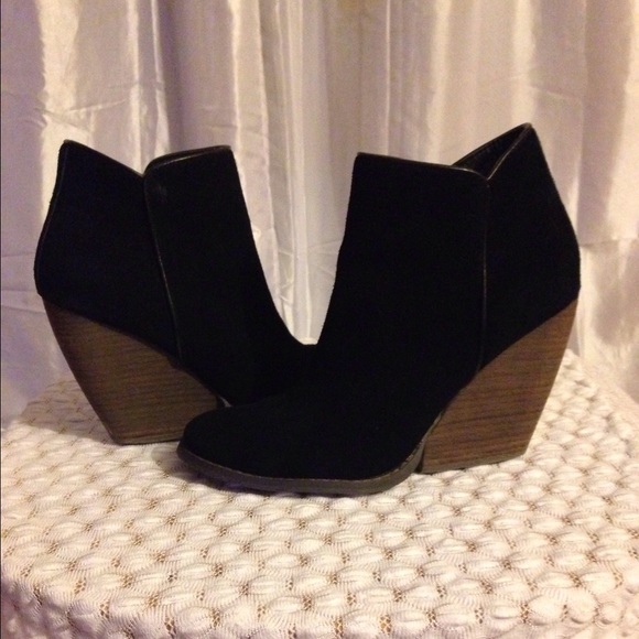 Very Volatile Black Booties