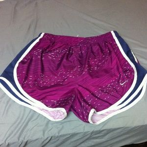Women's Nike Tempo Shorts