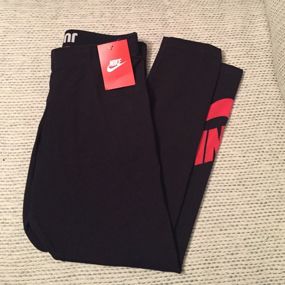Nike Pants - Nike cropped burnout leggings