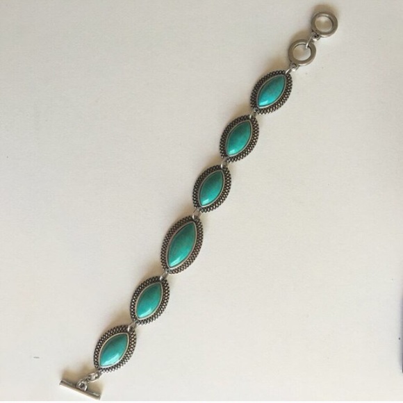 💥Turquoise oval shaped bracelet