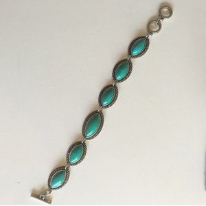 💥Turquoise oval shaped bracelet