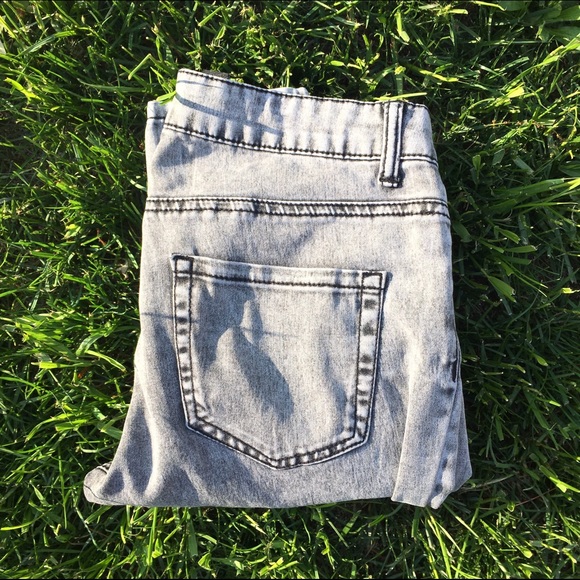 Gray acid wash high wasted jeans