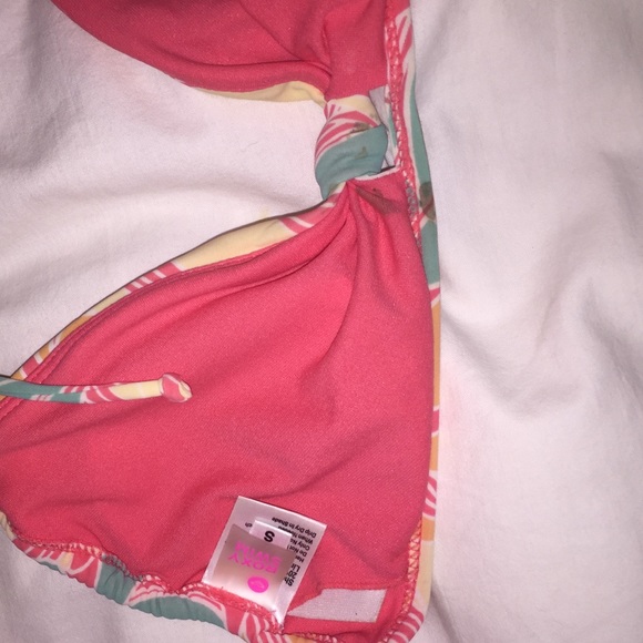 Tropical Roxy Bikini - Picture 2 of 3