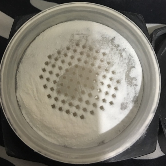 E.l.f - Picture 2 of 2