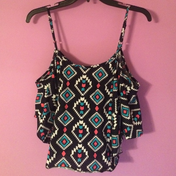 Aztec print crop top - Picture 1 of 2