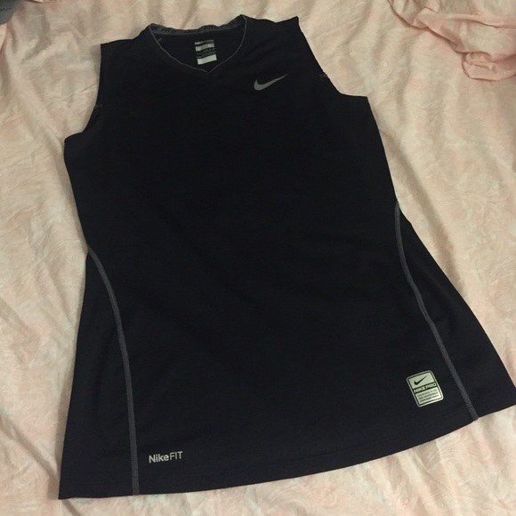 Nike Tops - NWOT Nike Pro Fitted Top