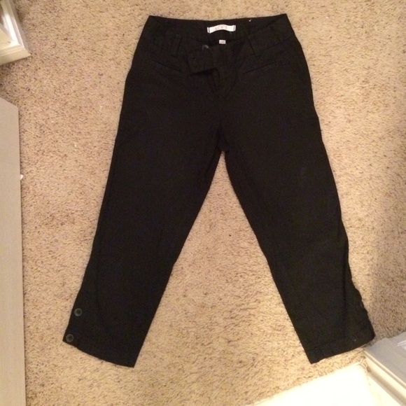 Black capris.