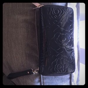 Black wallet