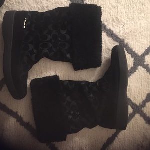 Coach pull on winter boots