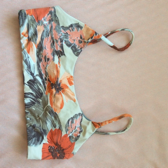 25$$ sold🎉🎉Never worn San Lorenzo bathing suit