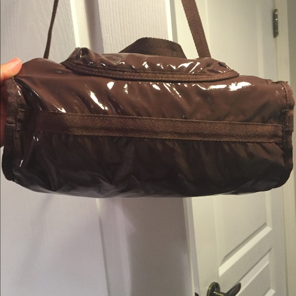 LeSportsac crossbody - Picture 3 of 4